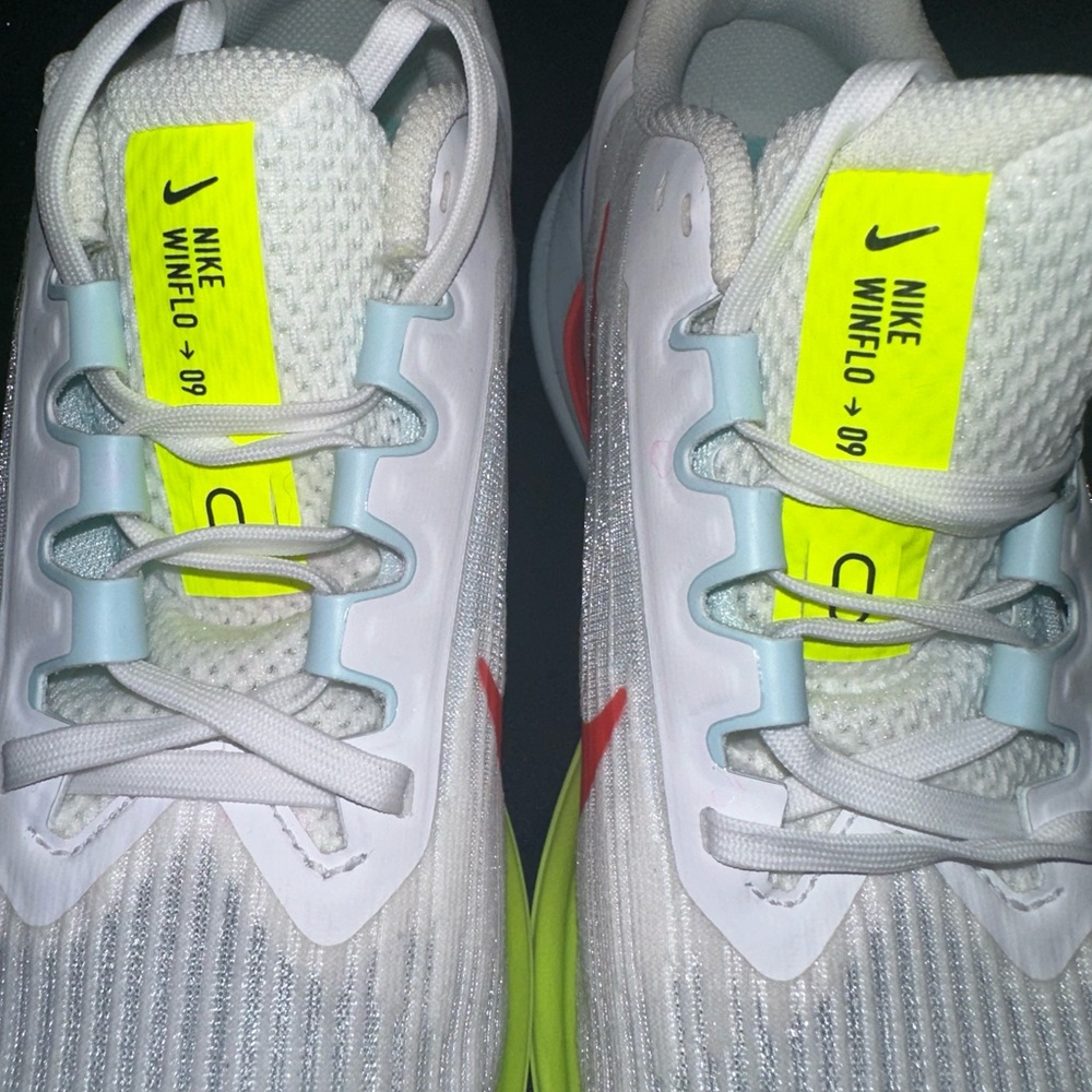 Nike sneakers - Picture 3 of 7